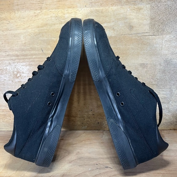 Nike Retro GTS 97 Mens Size 11.5 Shoes Sneakers Triple Black DA1446-003 - Picture 6 of 10